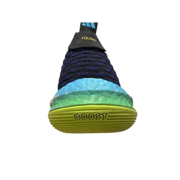 Adidas Trae Young 2 Basketball - Picture 6 of 11